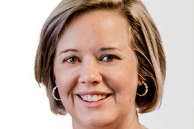 Headshot of Jennifer Pipa
